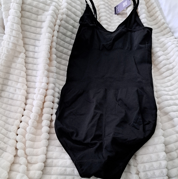 HEY SHAPE - Picture 2 of 3